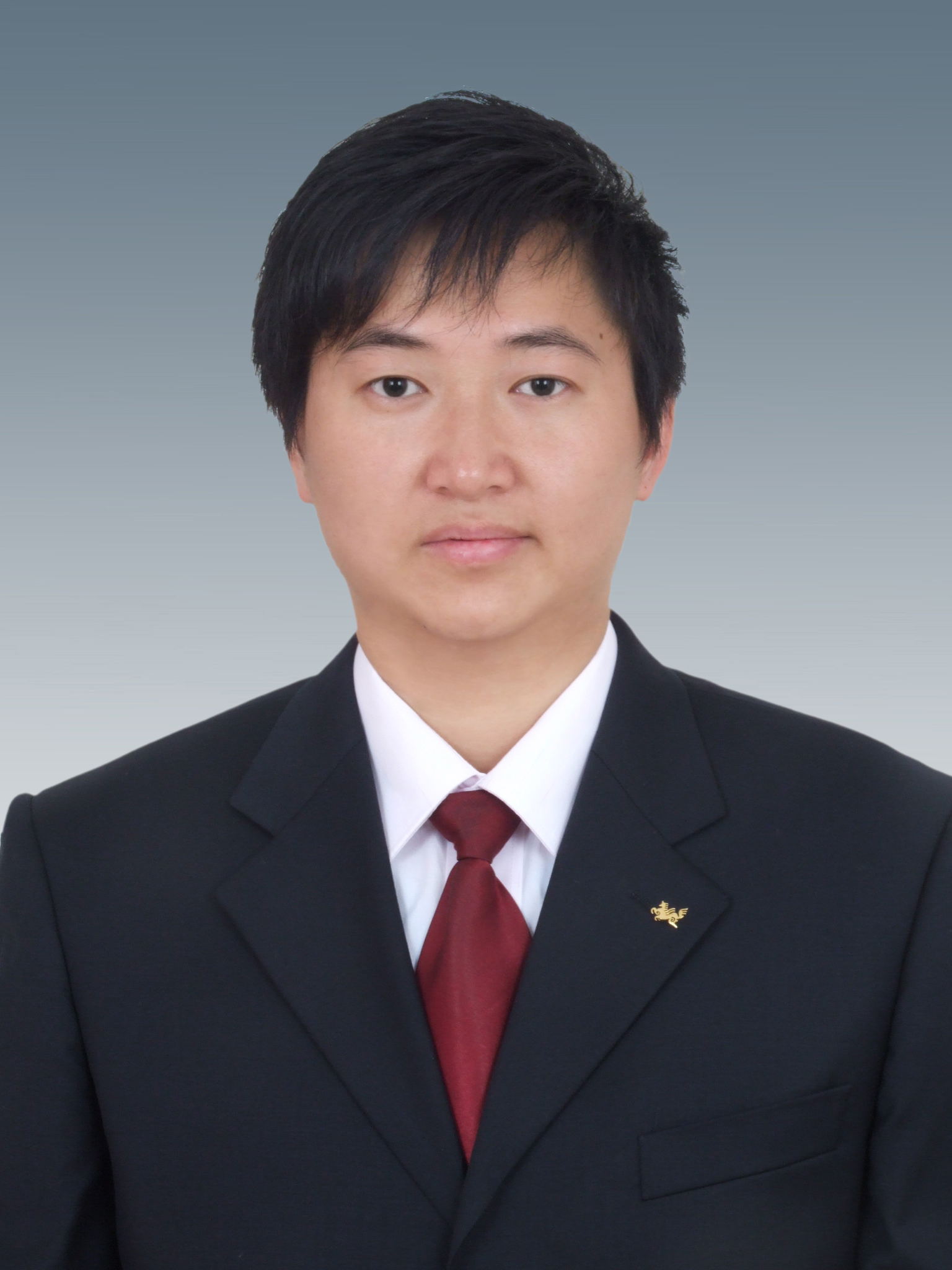 李妘